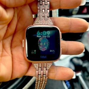 Fitbit versa bling watch I’m gonna miss it but I got an Apple Watch